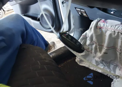 2022 Nissan Kicks Sv Xtronic Cvt из США, поврежденный, VIN 3N1CP5CV8NL478919